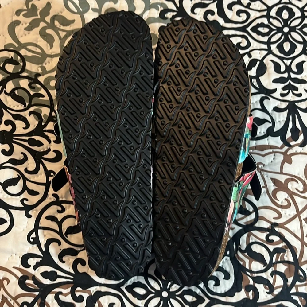 Viking Tropical Palm Print Sandals - Picture 4 of 6